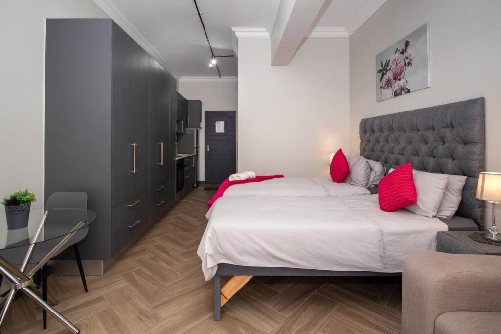 Apartment Boutique Block In Woodstock 101 Cape Town